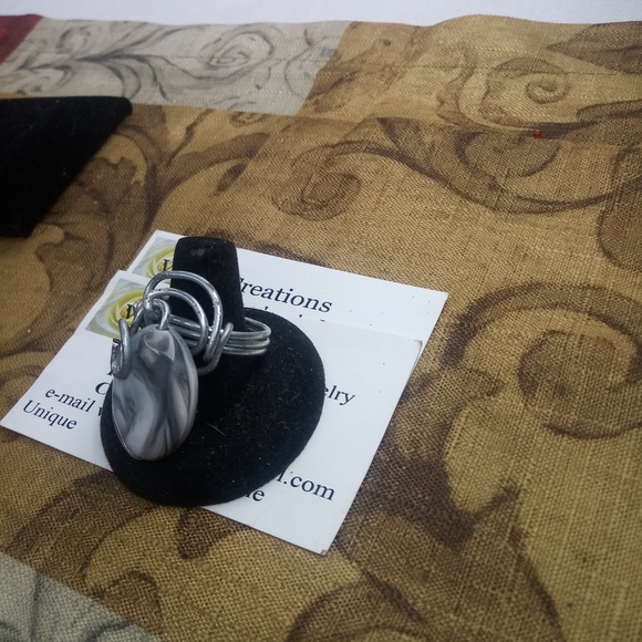 Jewelry - Picture 4 of 6